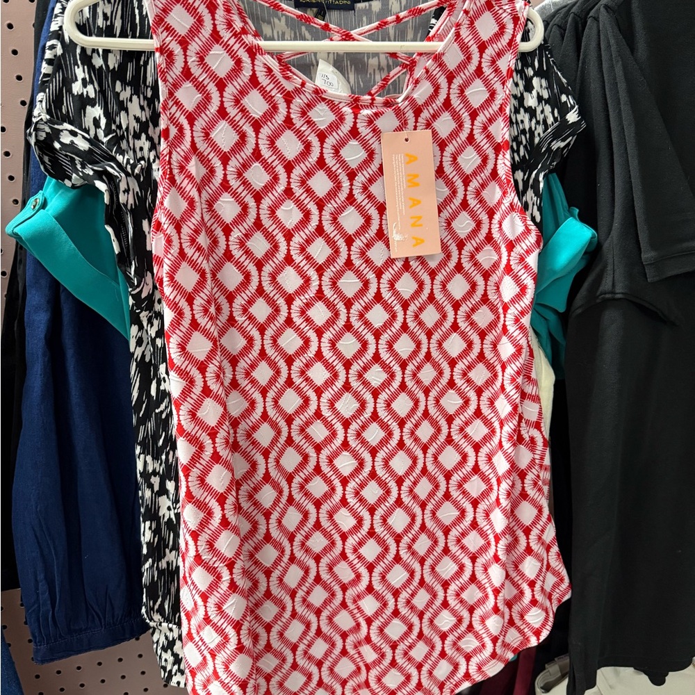 Amiana Red & White Geometric Sleeveless Camisole